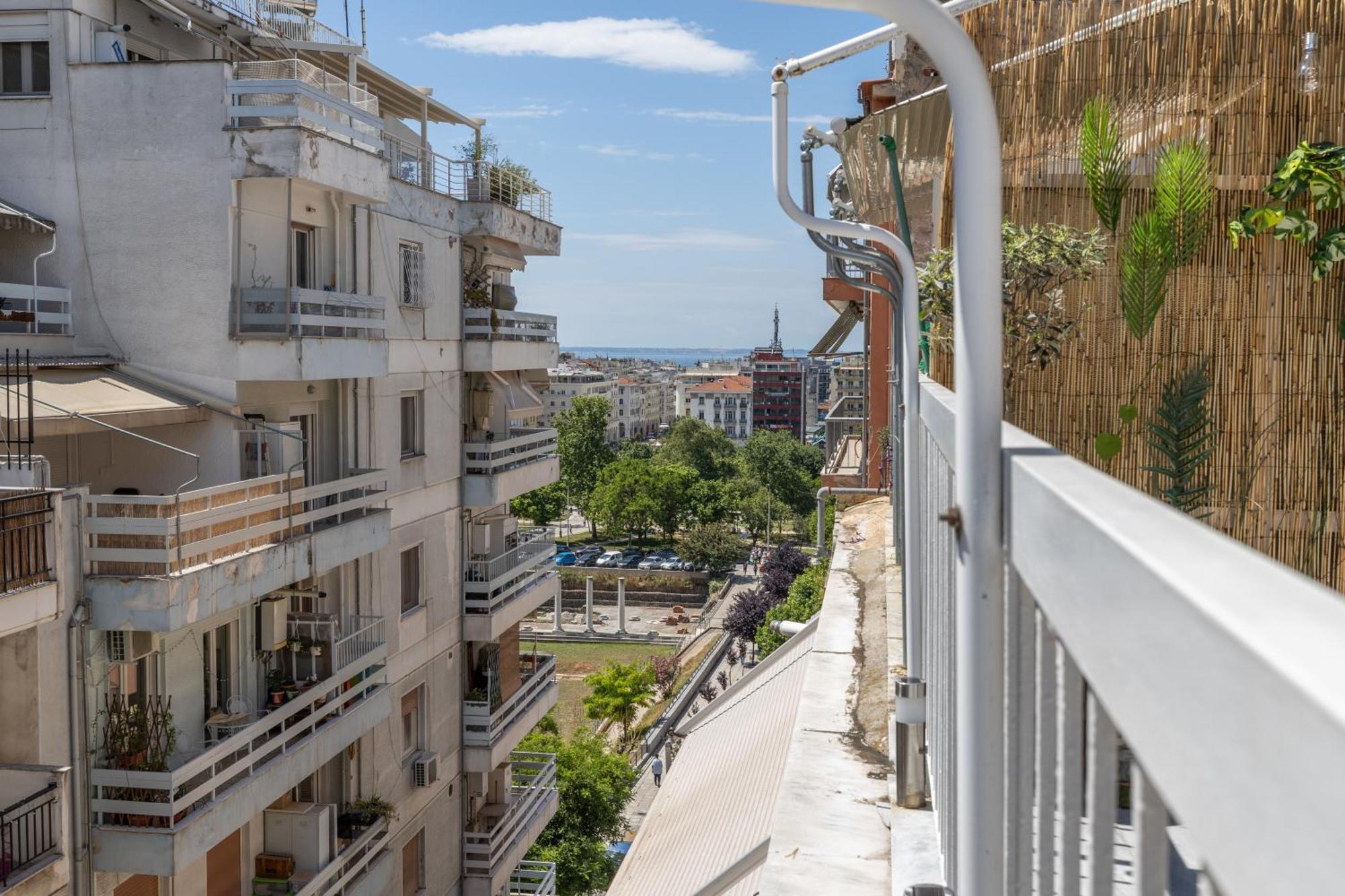 Elysian Bliss By Infox Suites Thessaloniki Buitenkant foto
