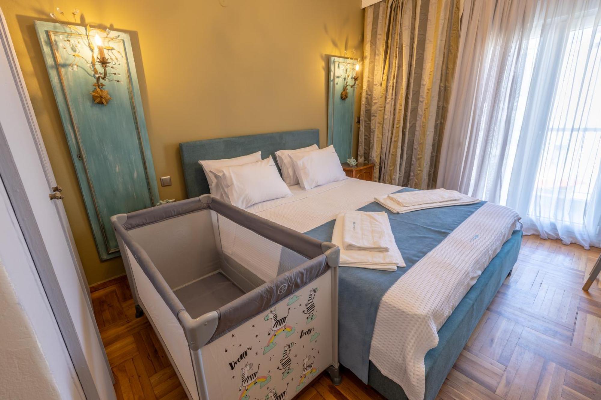 Elysian Bliss By Infox Suites Thessaloniki Buitenkant foto